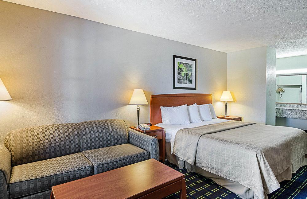 Quality Inn Waynesboro - Skyline Drive Eksteriør bilde