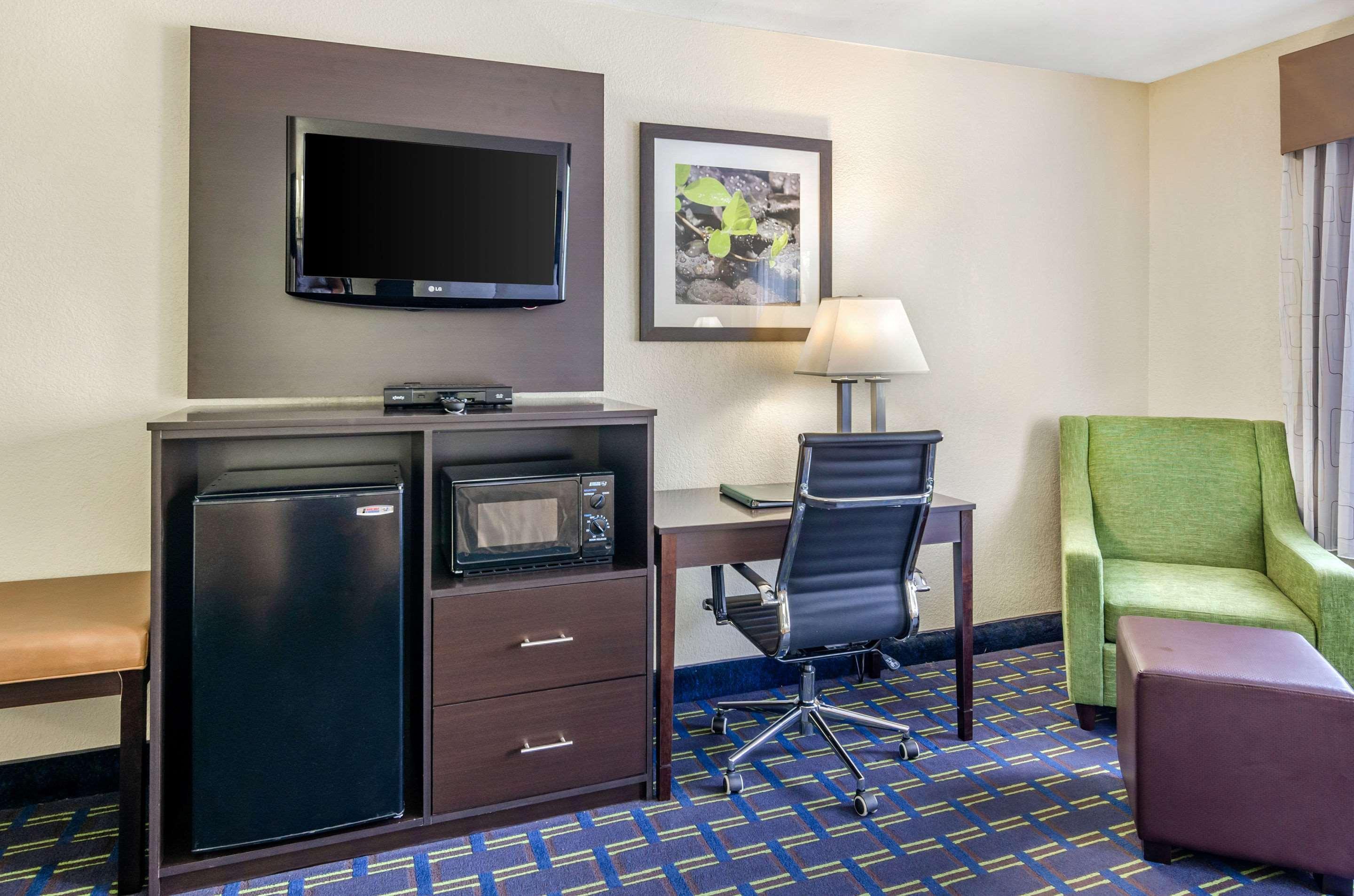 Quality Inn Waynesboro - Skyline Drive Eksteriør bilde