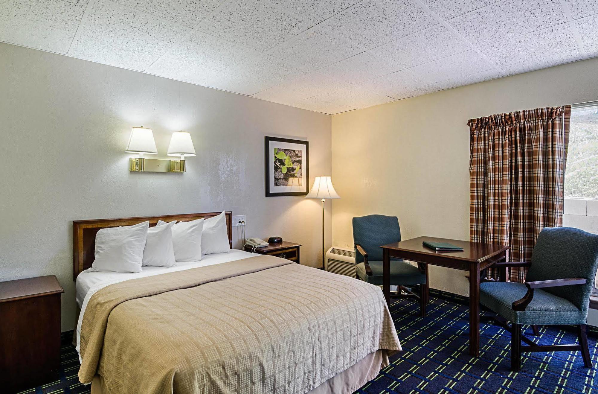 Quality Inn Waynesboro - Skyline Drive Eksteriør bilde